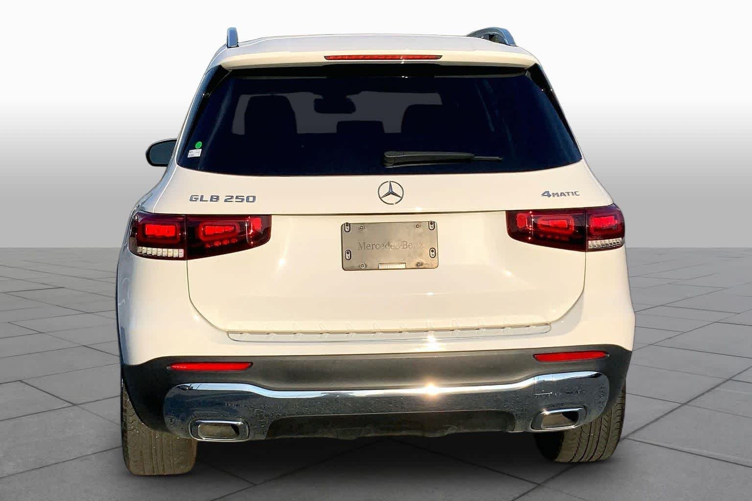 Certified Used 2023 Polar White Mercedes-Benz GLB 250 image 5