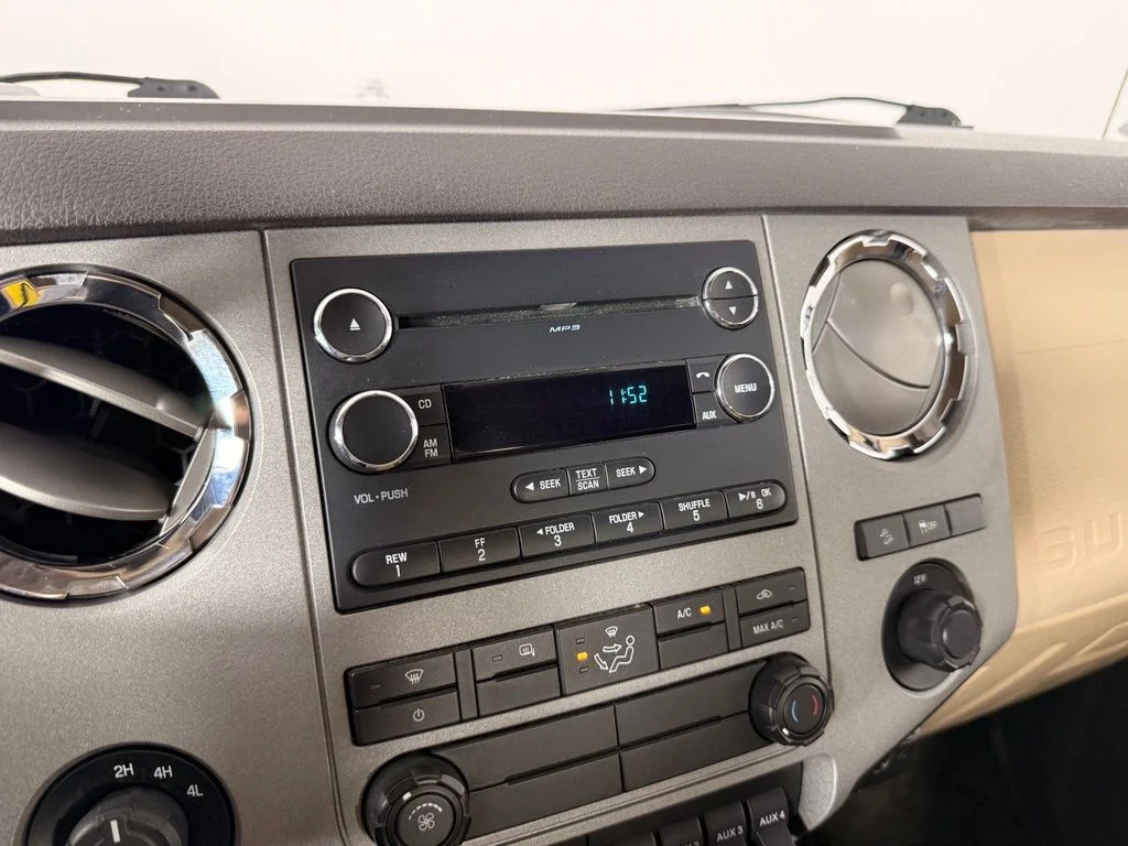 Used 2016 Brown Ford XLT image 29
