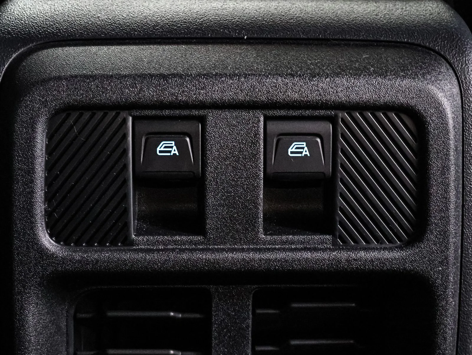 New 2026 Avalanche Gray Ford Badlands® image 25