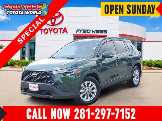 2024 Toyota Corolla Cross LE