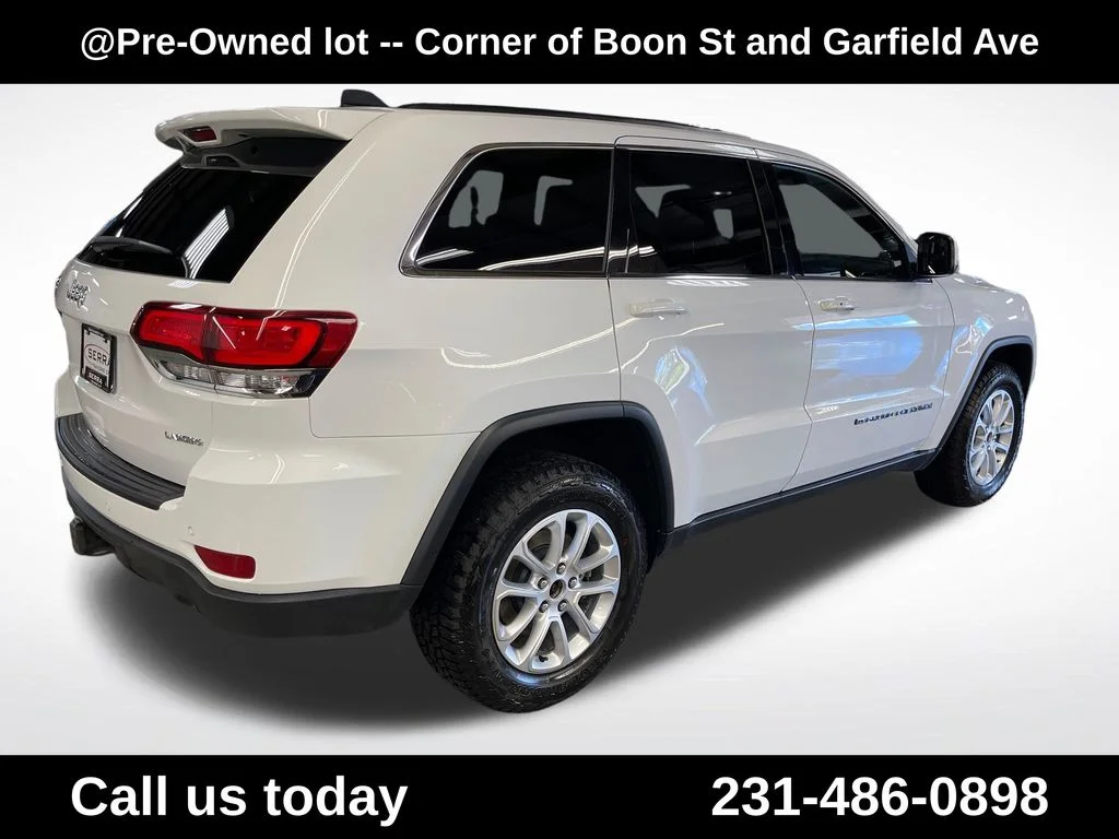 Used 2022 White Jeep Laredo X image 5