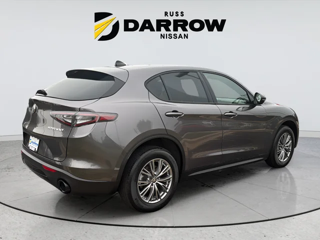 Used 2024 Gray Alfa Romeo Sprint image 5