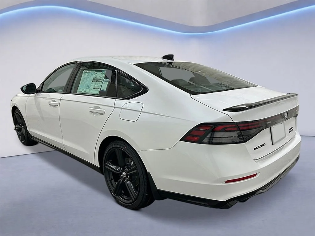 New 2026 Platinum White Pearl Honda Sport-L image 3