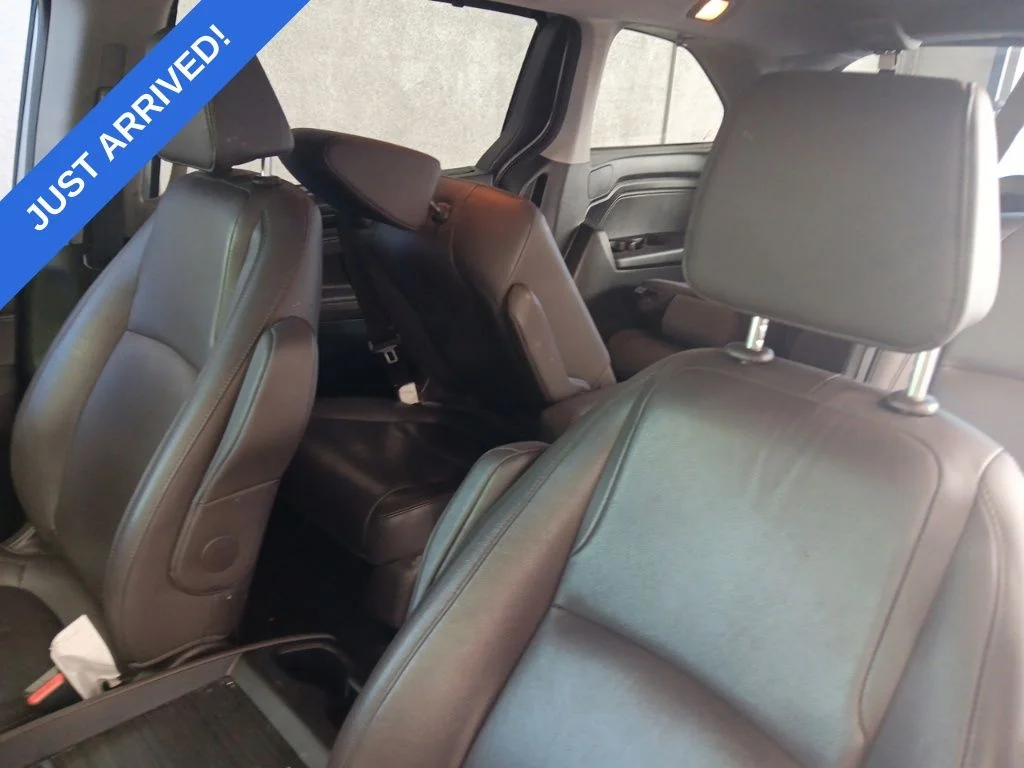 Certified Used 2019 Lunar Silver Metallic Honda EX-L image 6