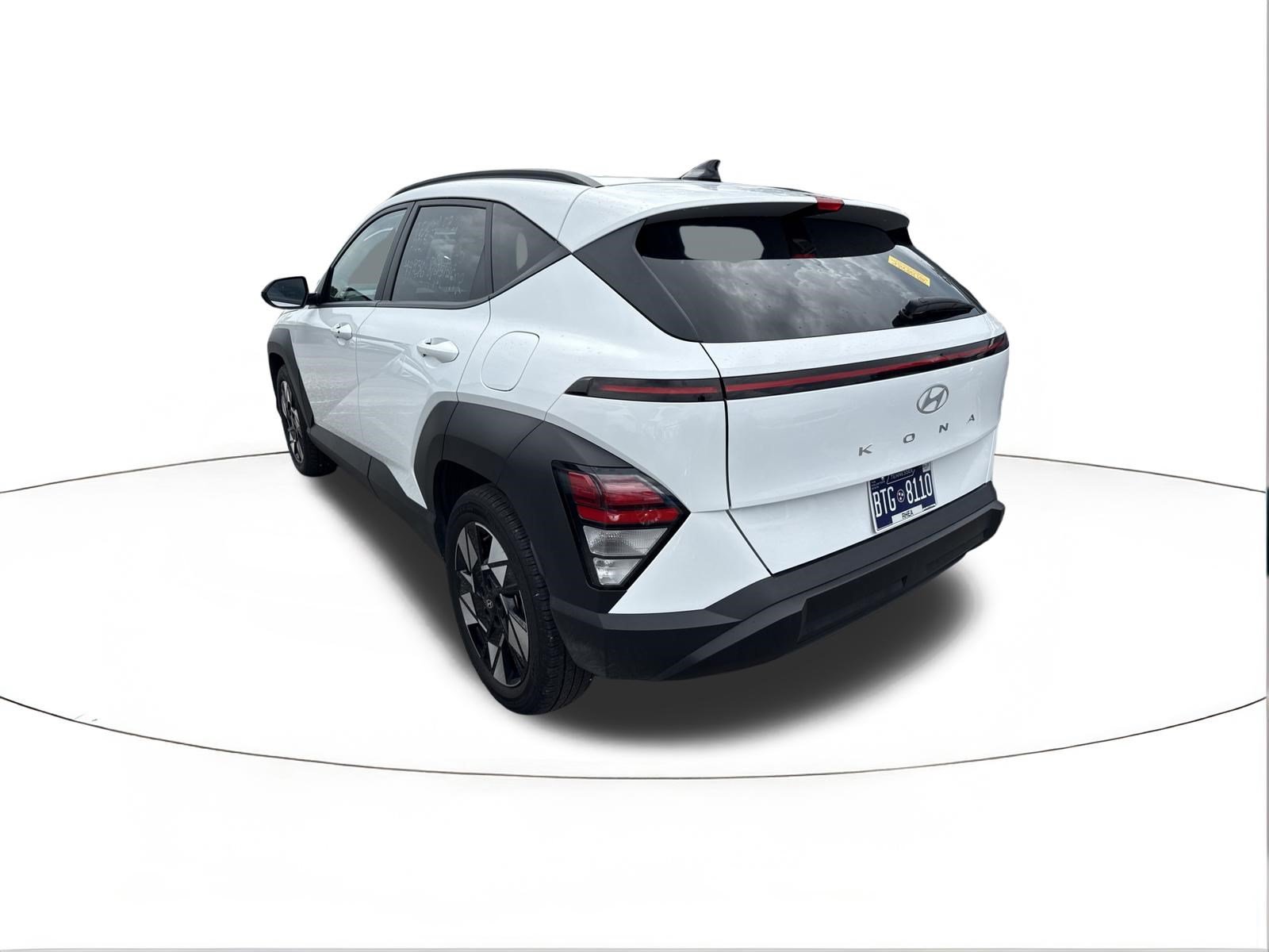 2025 Hyundai Kona SEL - Photo 3