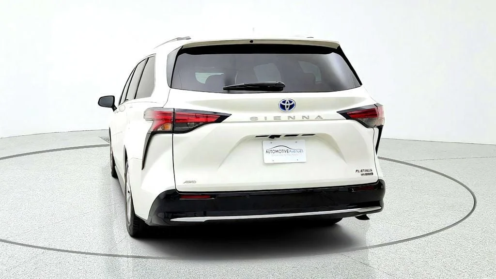 Used 2021 Blizzard Pearl Toyota Platinum AWD 7-Passenger image 6