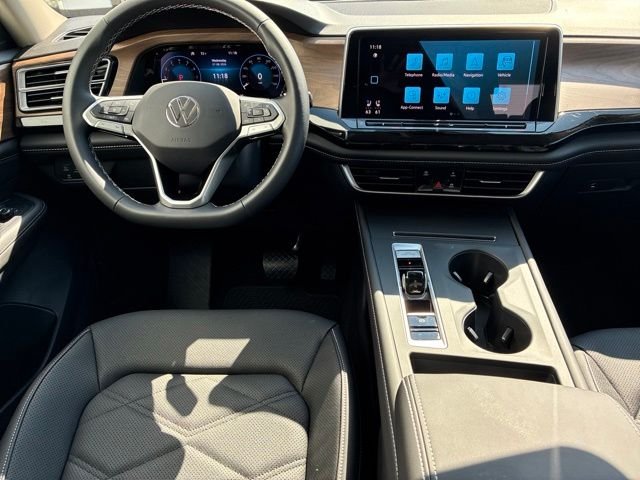 New 2026 Deep Black Volkswagen 2.0T SE image 10