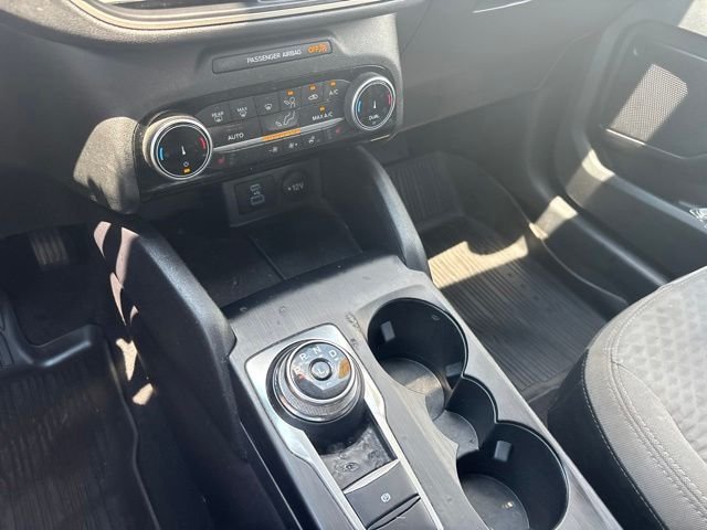 Used 2022 Blue Ford SE image 27
