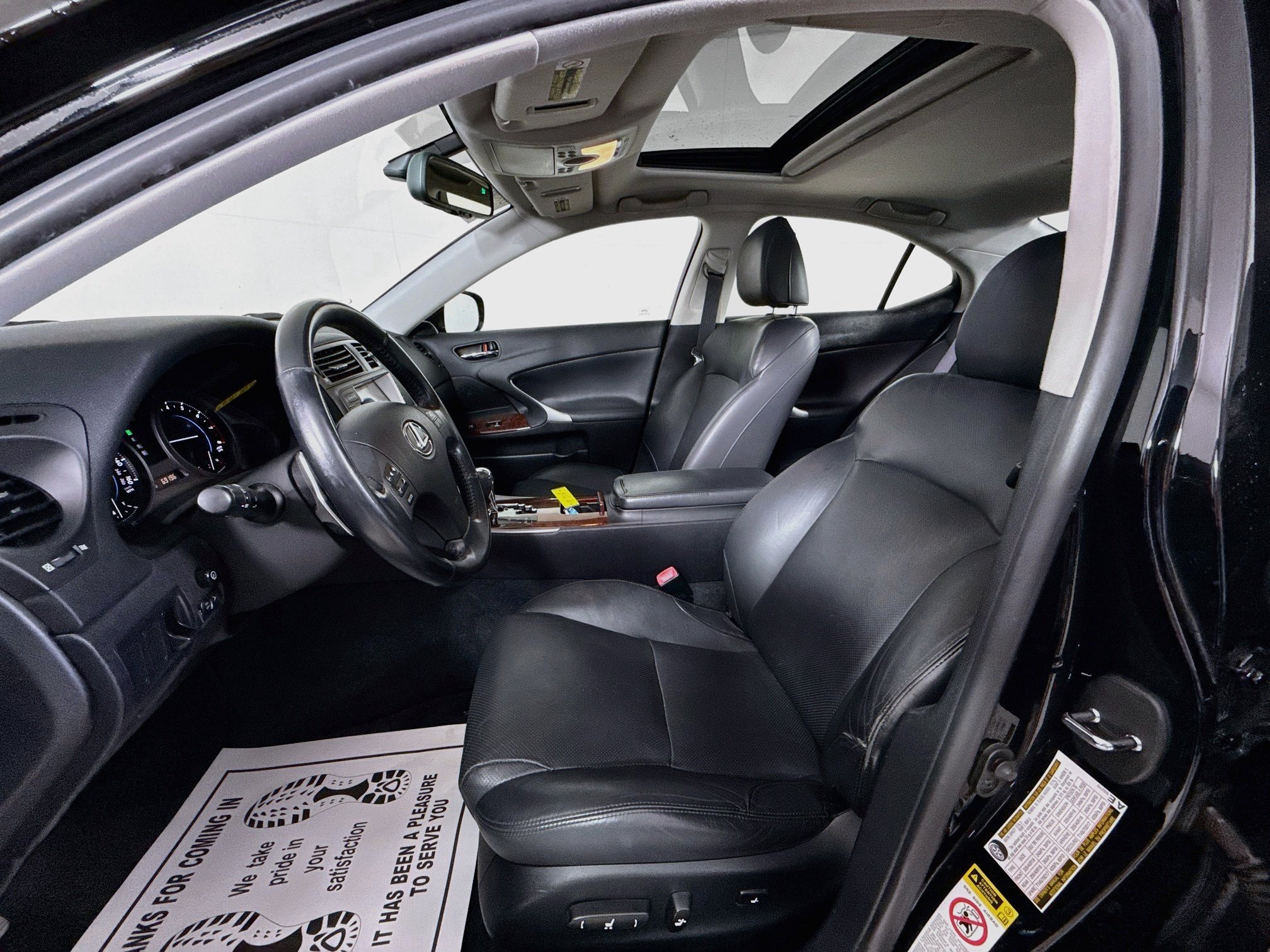 Used 2008 Obsidian Lexus Base image 2
