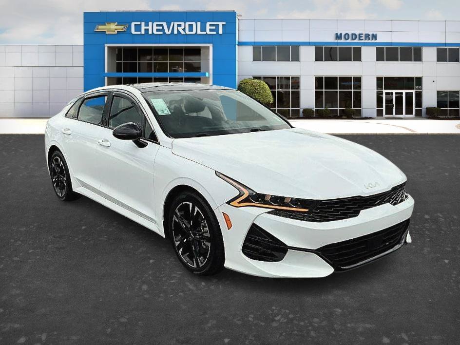 Used 2022 White Kia GT-Line image 5