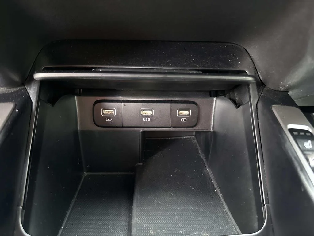 Used 2022 Blue Kia S image 32