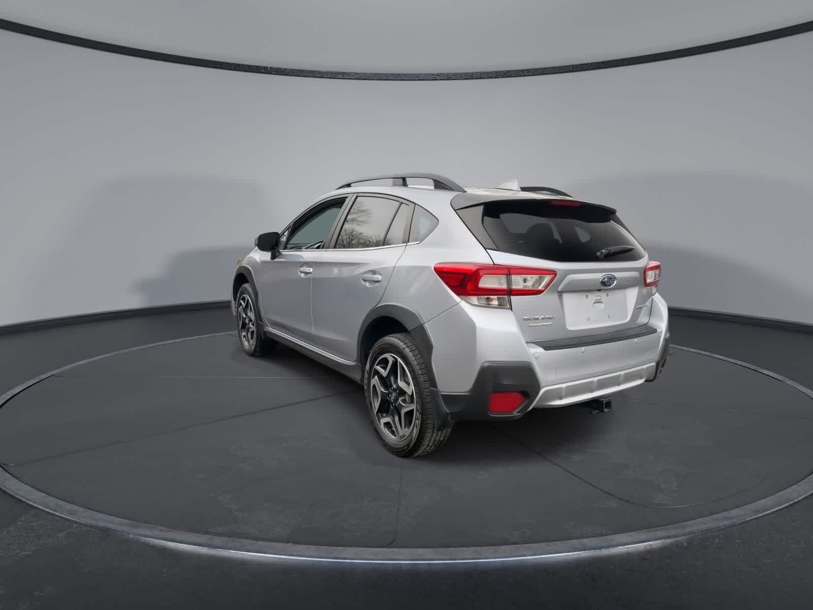 Used 2019 Ice Silver Metallic Subaru Limited image 6