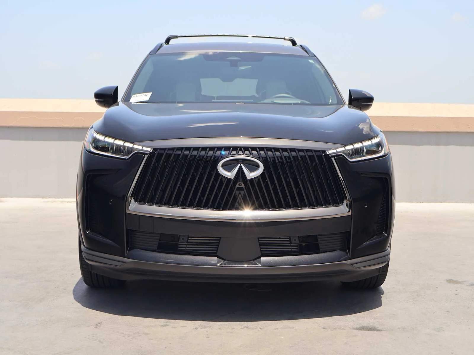 Certified Used 2026 Mineral Black/Graphite Shadow INFINITI AUTOGRAPH image 2