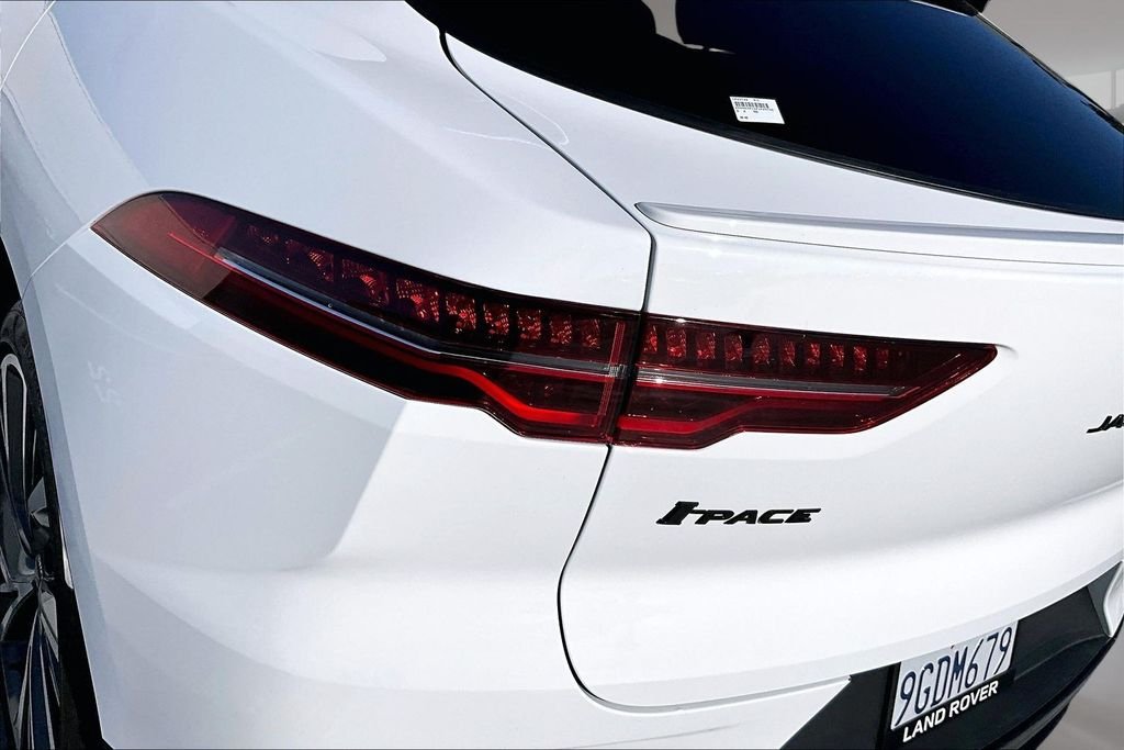 Used 2023 White Jaguar HSE image 21