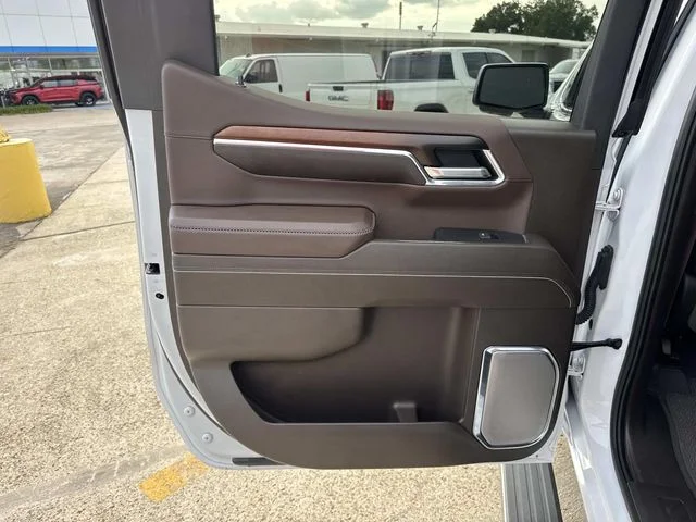 Used 2024 White GMC Denali image 35