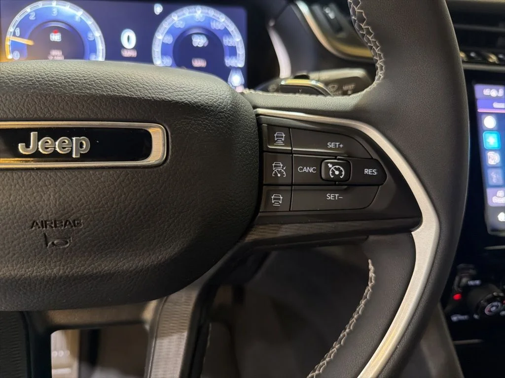 Used 2023 White Jeep Altitude X image 14