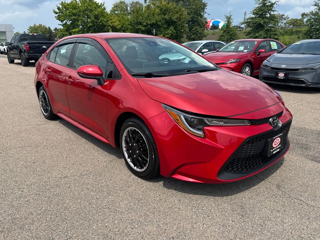 Used 2020 Red Toyota LE image 9