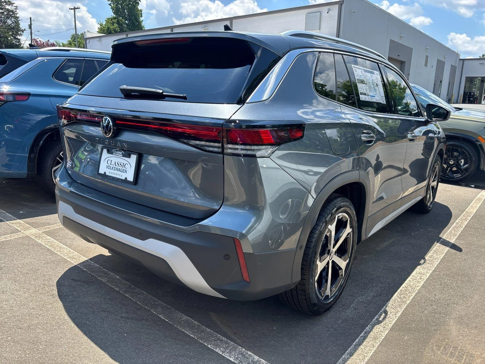 New 2026 platinum gray metallic Volkswagen SE image 6
