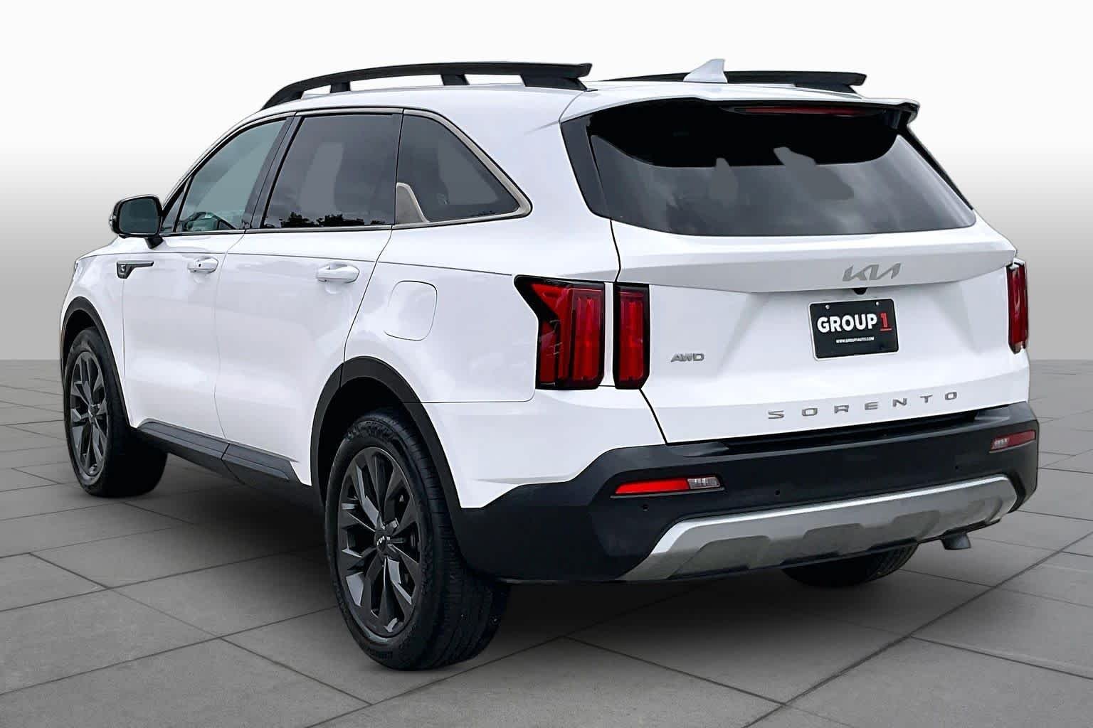 Used 2022 Glacial White Pearl Kia X-Line SX Prestige image 12