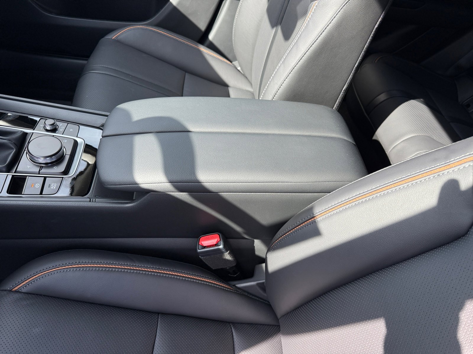 2026 Mazda CX-50 Premium - Photo 14