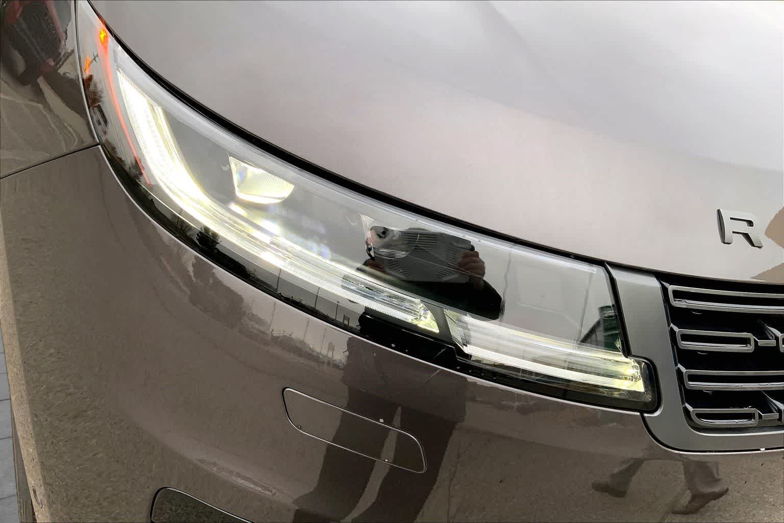 New 2026 Charente Grey Land Rover Dynamic SE image 13