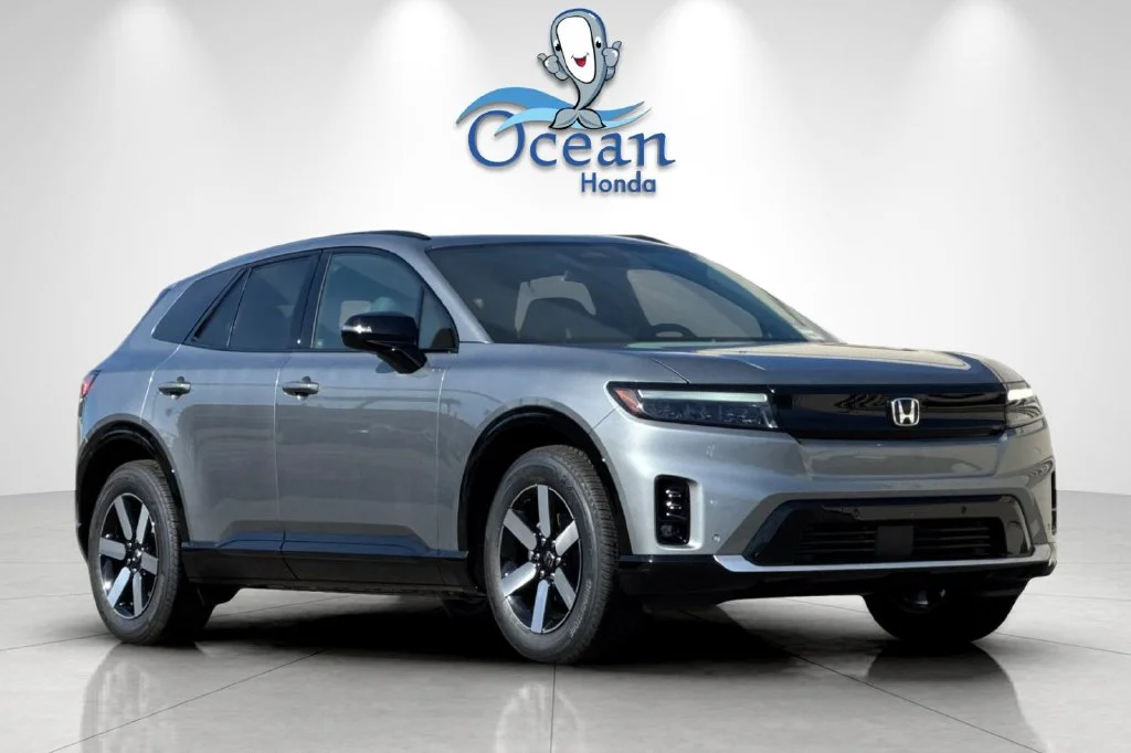 New 2026 Mercury Silver Metallic Honda Touring image 2