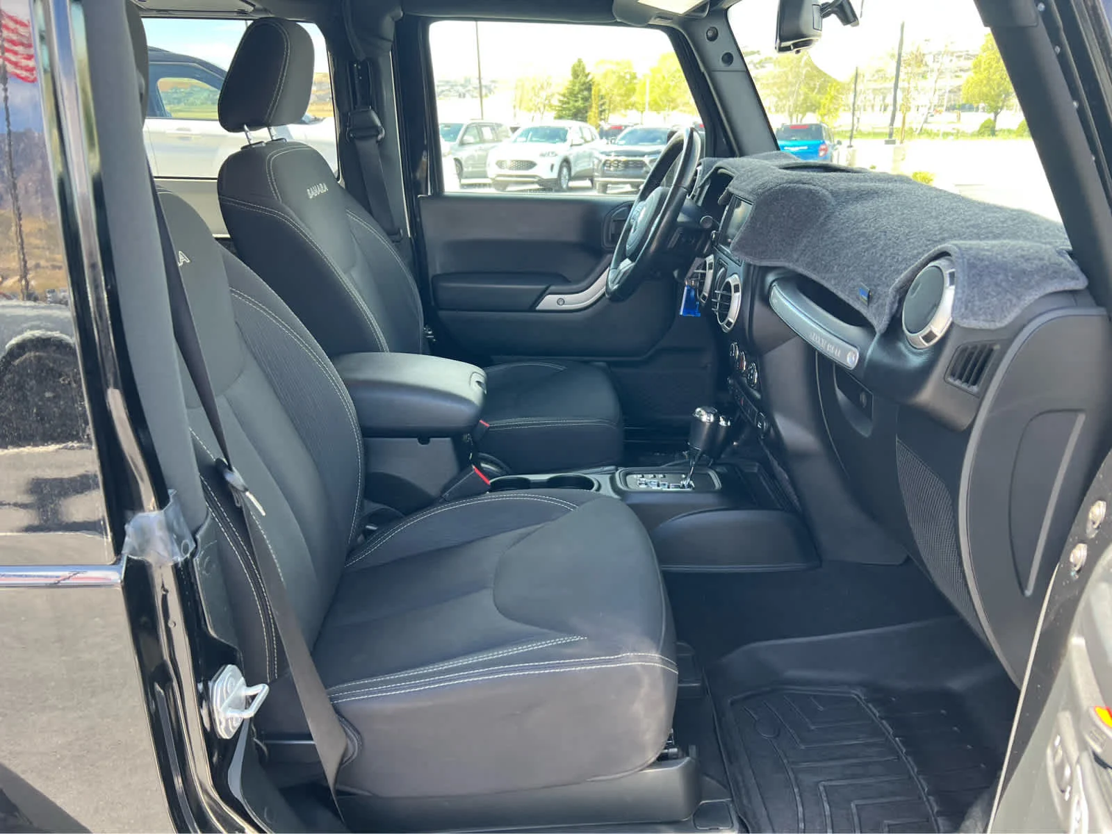 Certified Used 2018 Black Clearcoat Jeep Sahara image 17