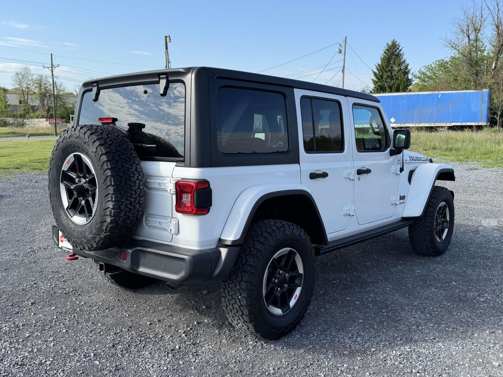 Used 2020 Bright White Clearcoat Jeep Rubicon image 23