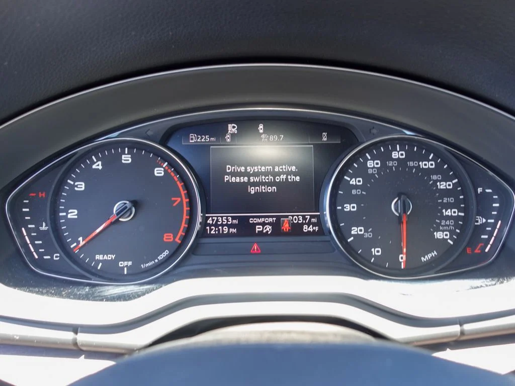 Used 2024 Daytona Gray Pearl Effect Audi 45 S line Premium image 15