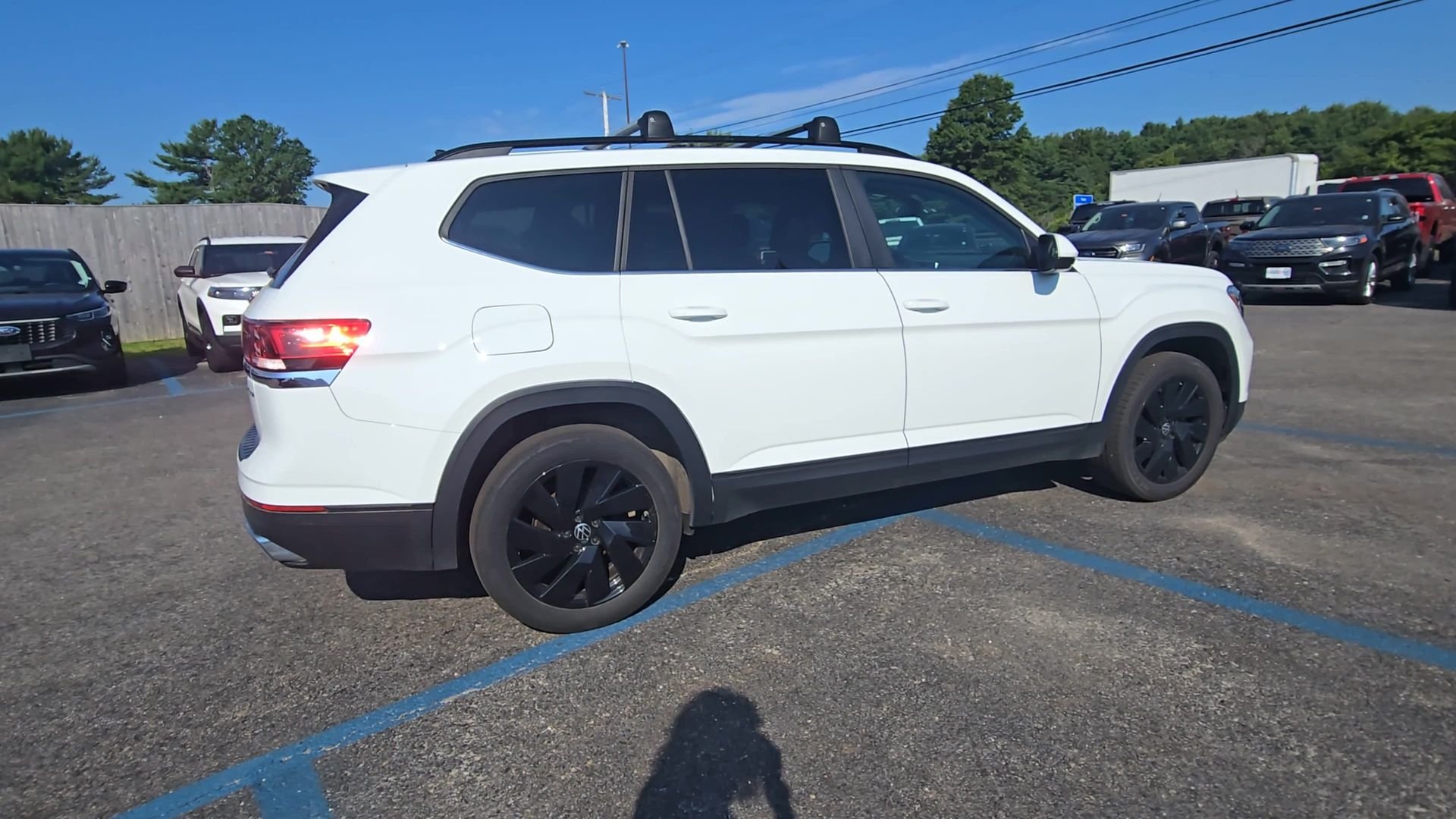 Used 2024 Pure White Volkswagen 2.0T SE w/Technology image 20