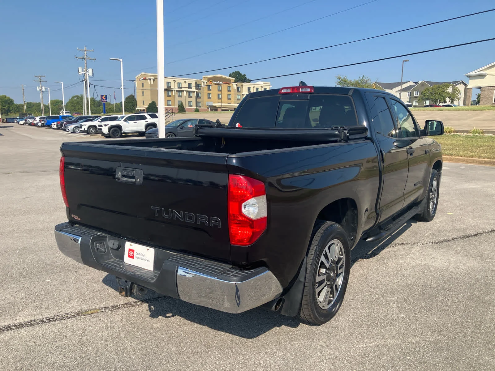Used 2021 Midnight Black Metallic Toyota SR5 image 9