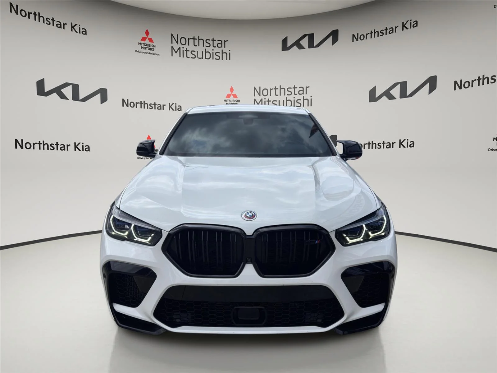 Used 2022 Alpine White BMW  image 6