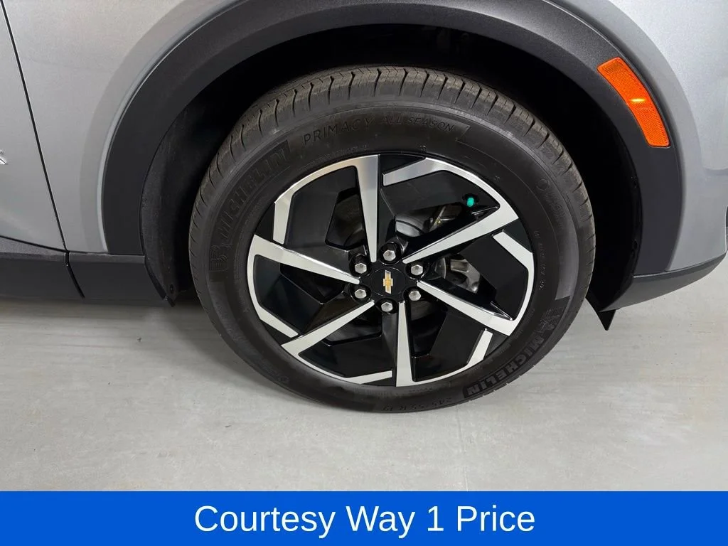 2026 Chevrolet Equinox EV 1LT - Photo 12