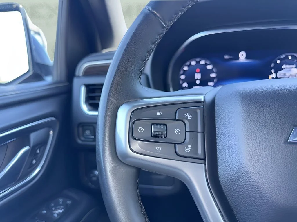 Used 2024 Black Chevrolet Premier image 17