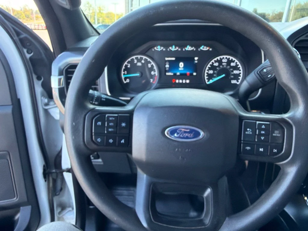 Used 2023 Oxford White Ford XL image 17