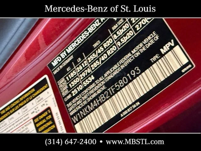 New 2026 MANUFAKTUR Patagonia Red Metallic Mercedes-Benz GLC 300 image 18