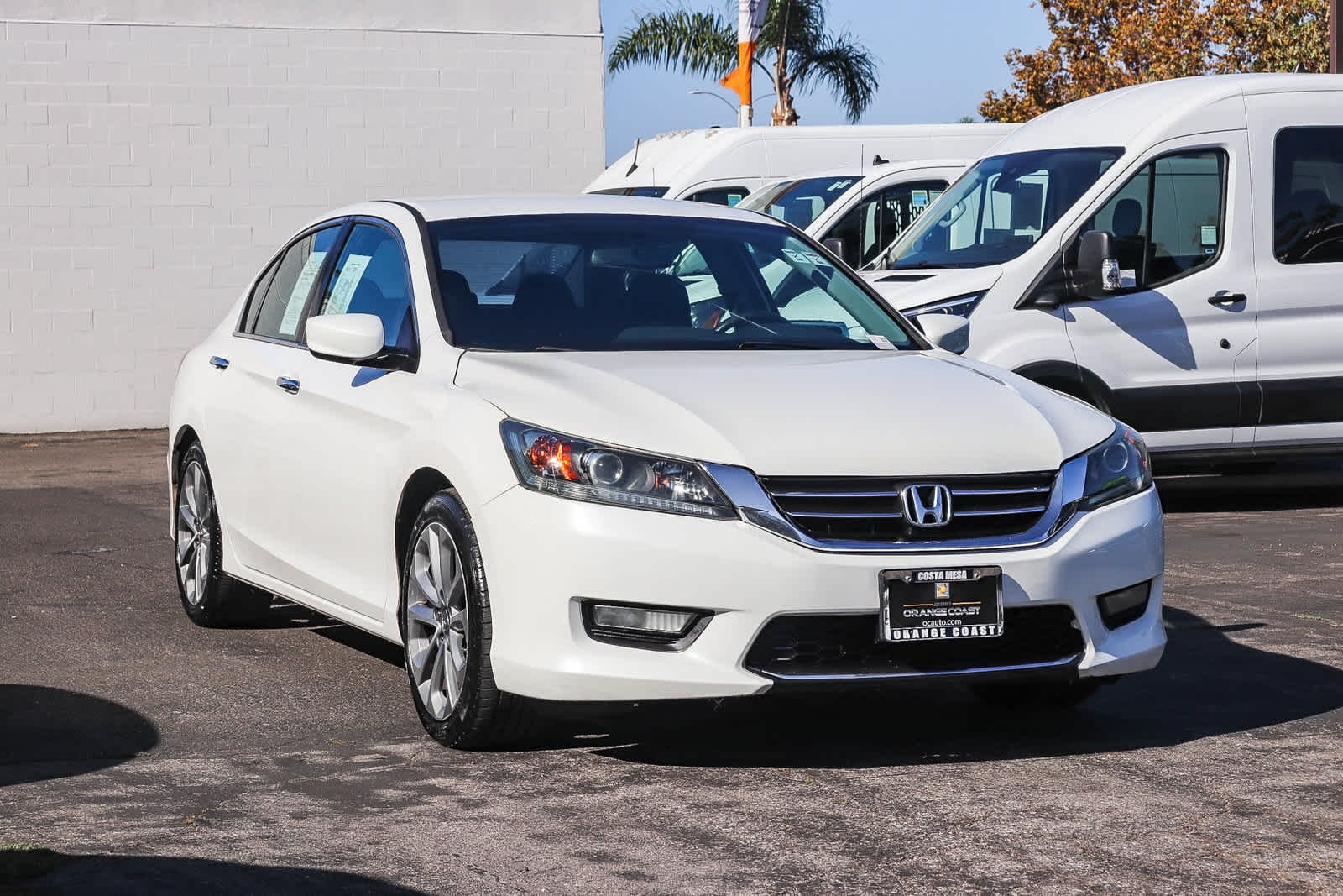 Used 2015 White Honda Sport image 3