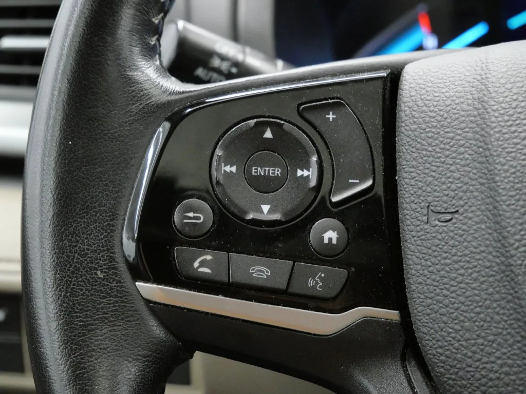 Used 2018 Gray Honda EX-L image 20