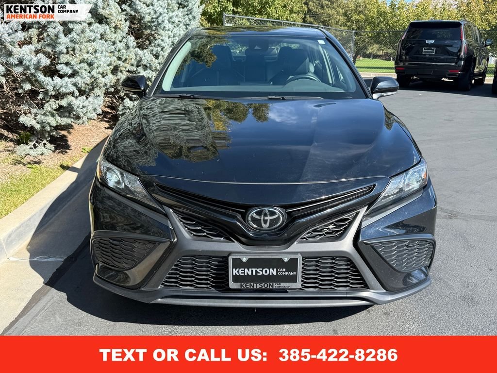 2024 Toyota Camry SE photo 2