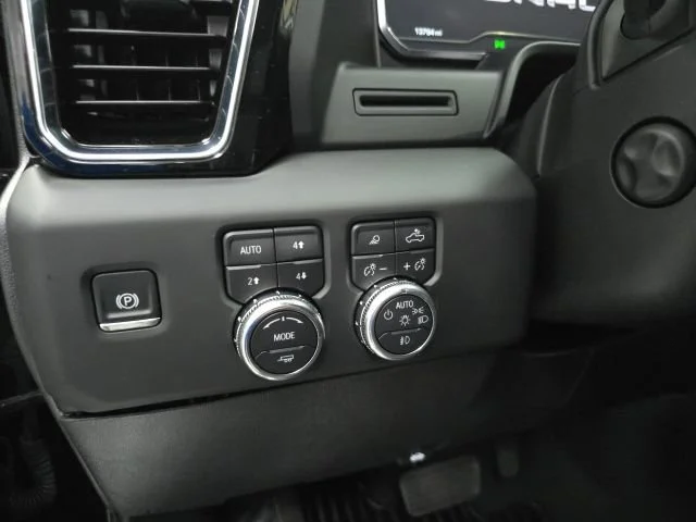 2024 GMC Sierra 1500 Denali - Photo 17