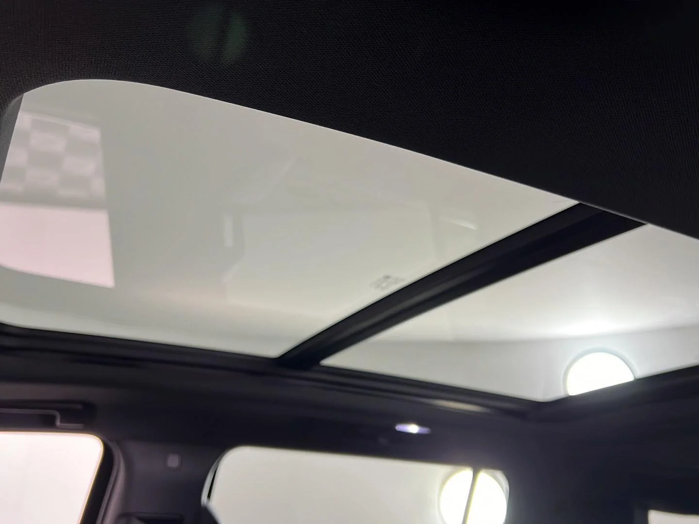 Used 2022 Black Chevrolet Z71 image 22