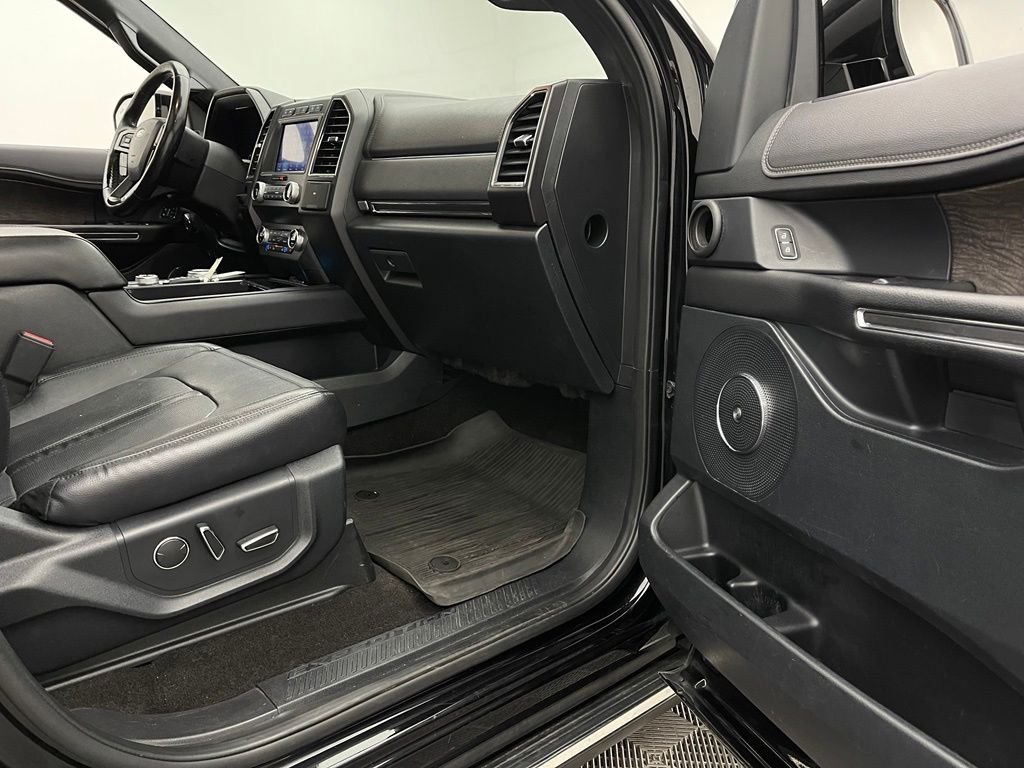 Used 2020 Black Ford Limited image 37