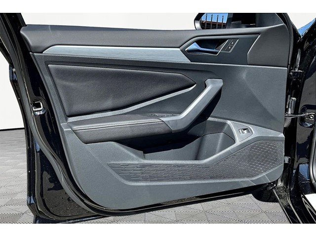 New 2026 Deep Black Pearl Volkswagen 1.5T S image 19