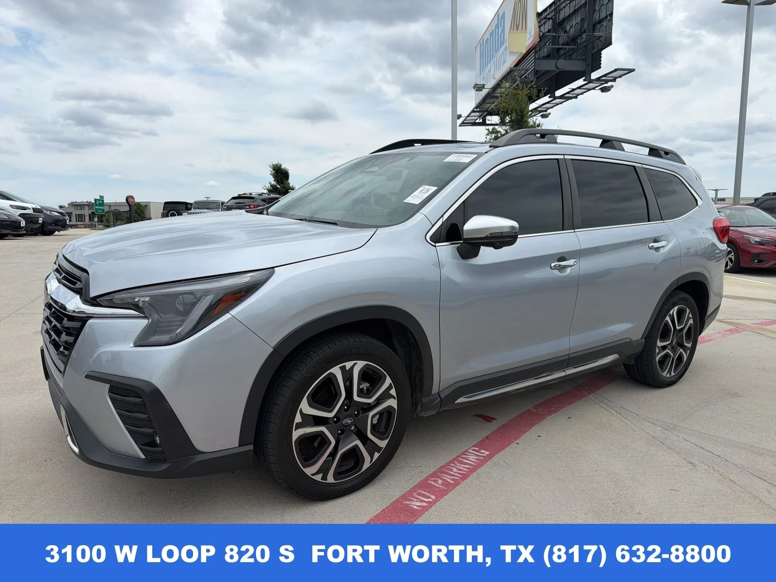 2023 Subaru Ascent Touring's photo