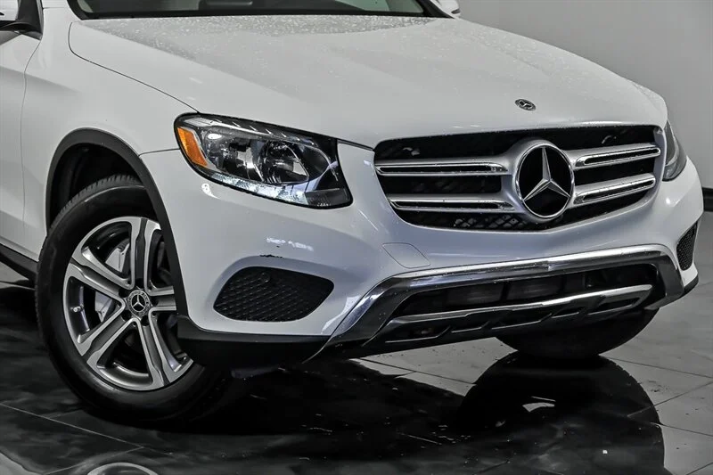 Used 2019 Mercedes-Benz GLC GLC300 with VIN WDC0G4JB5KV127796 for sale in Aurora, IL