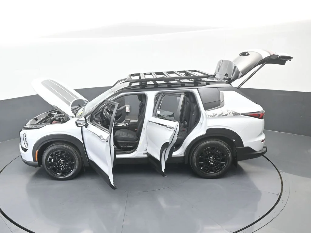New 2026 White / Black Mitsubishi Trail Edition image 66