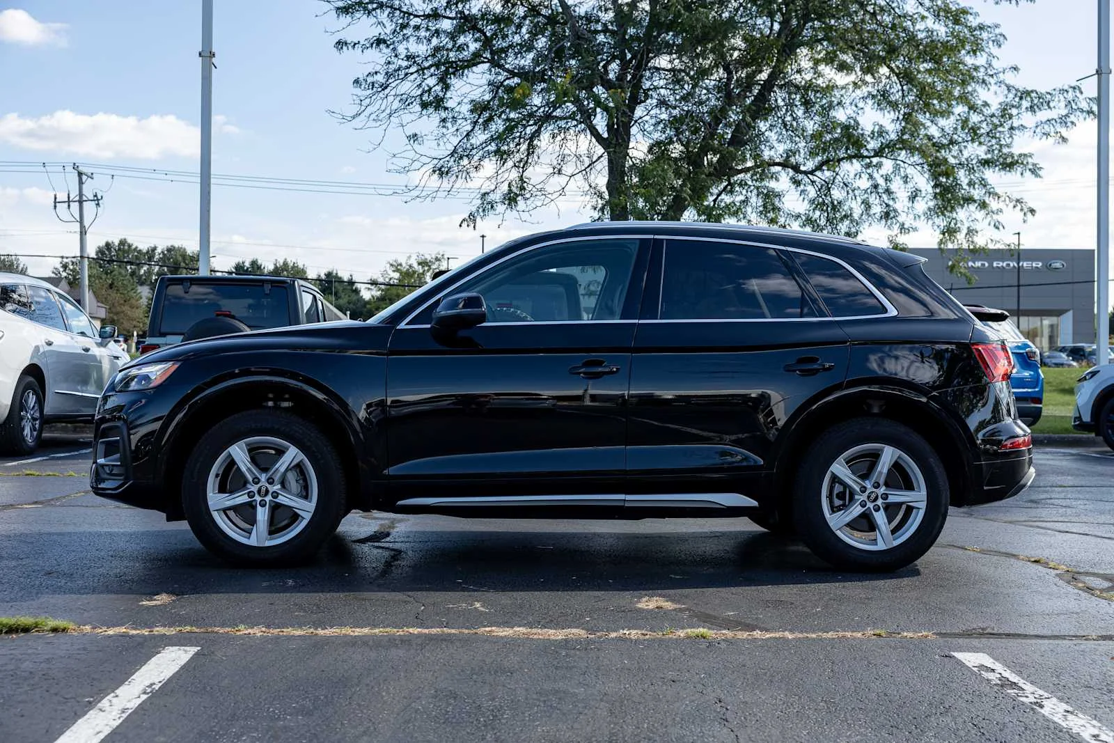 Used 2024 Brilliant Black Audi Premium image 4