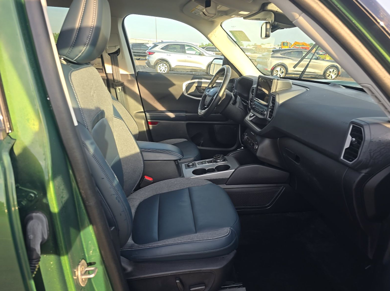 Used 2023 Eruption Green Metallic Ford Outer Banks image 13