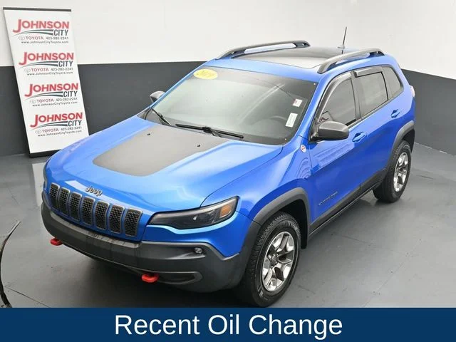 Used 2019 Blue Jeep Trailhawk image 14
