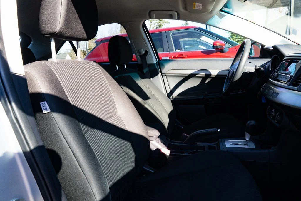 Used 2014 Silver Mitsubishi ES image 21